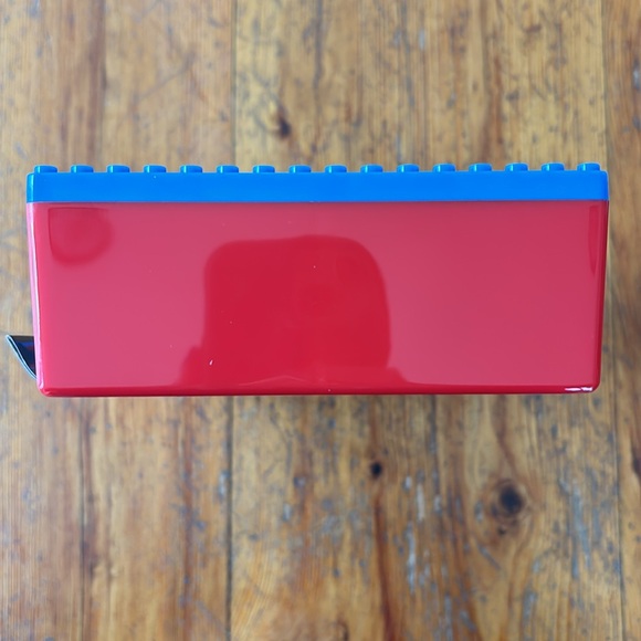 NWT MAKE-IT BLOCKS - Blocks Storage Case - BLUE Lid and RED Container Bottom - Picture 4 of 7